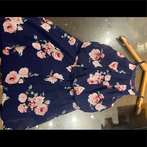 NWT floral flatter-fit dress